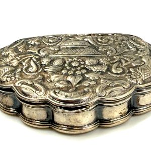 Ασημένια ταμπακοθήκη