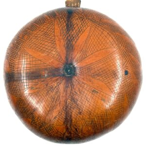 Collectible engraved flask with linear decorative motifs