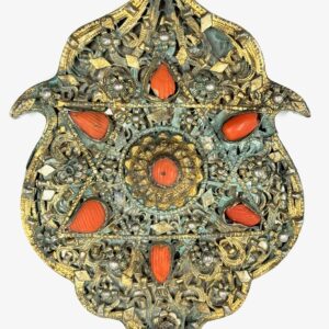 Pontic belt buckle from Saframpoli with decorative mirror